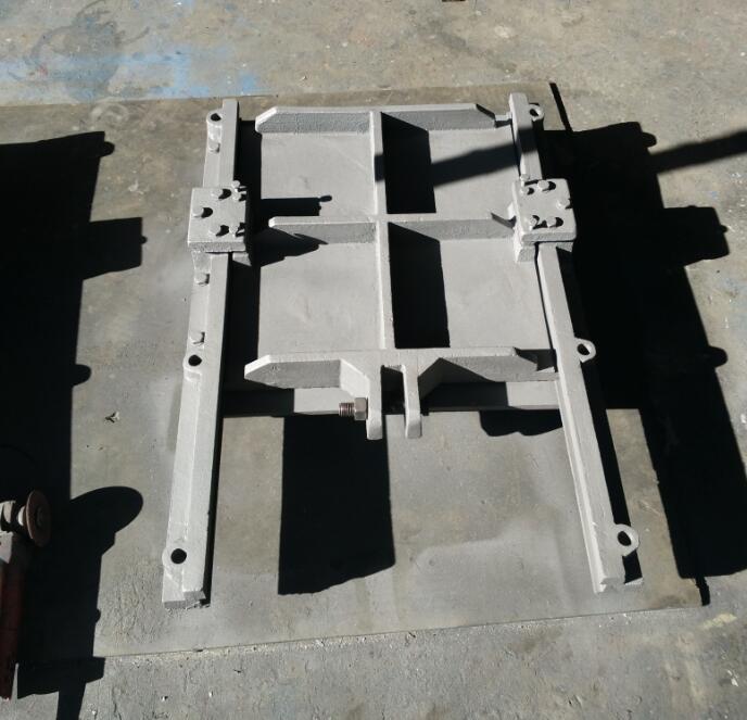 防腐铸铁镶铜圆闸门