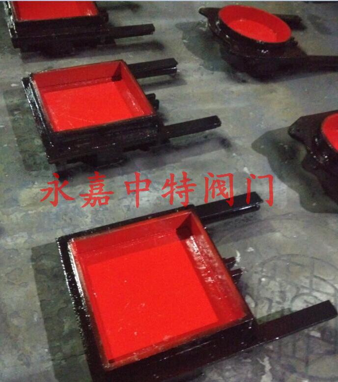 铸铁镶铜方闸门背面