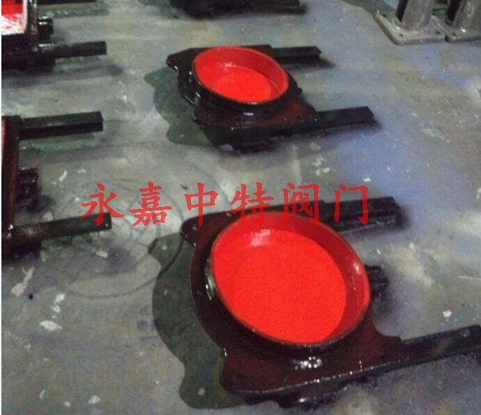 铸铁镶铜圆闸门背面